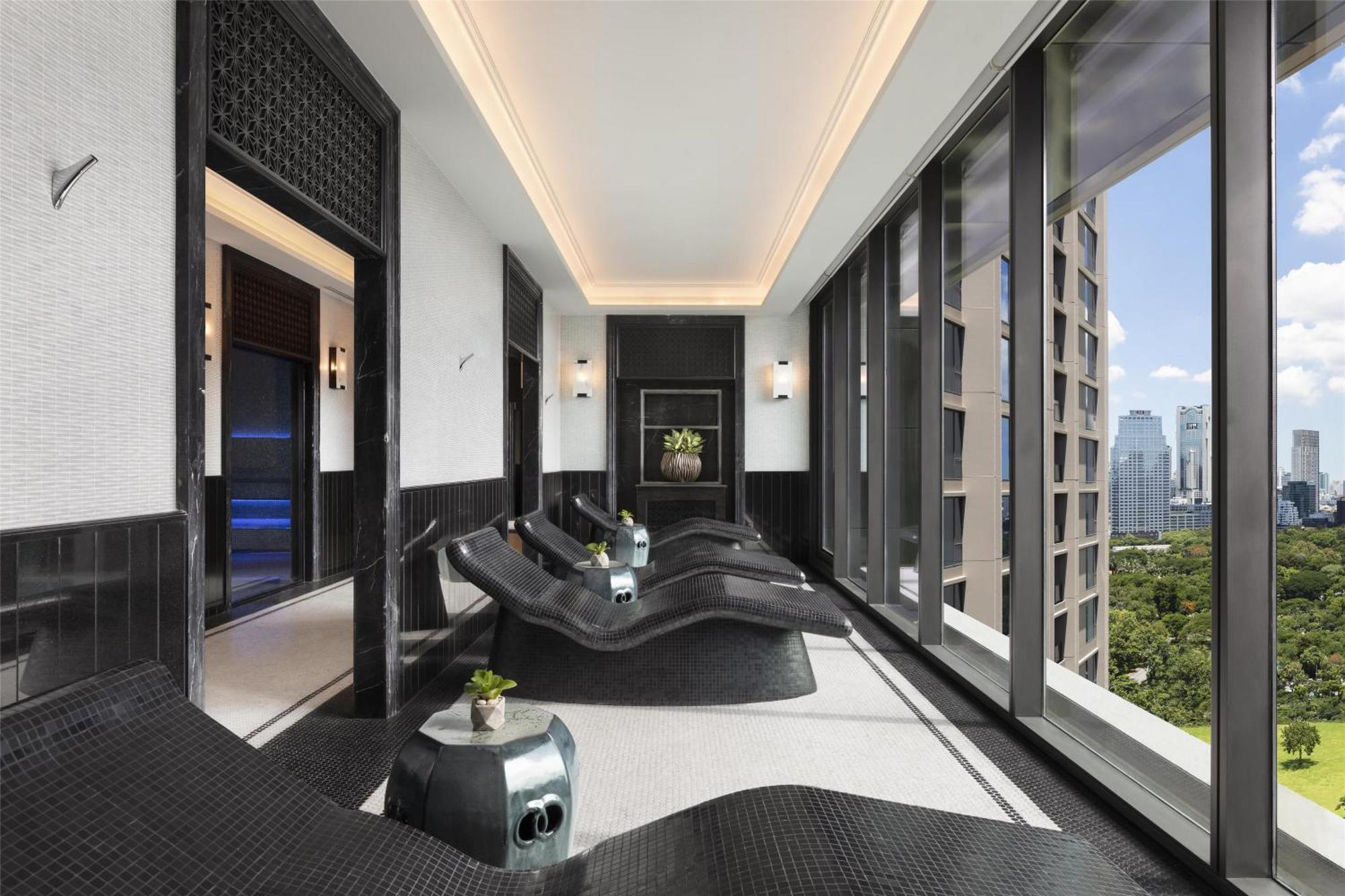 Hotel Sindhorn Kempinski